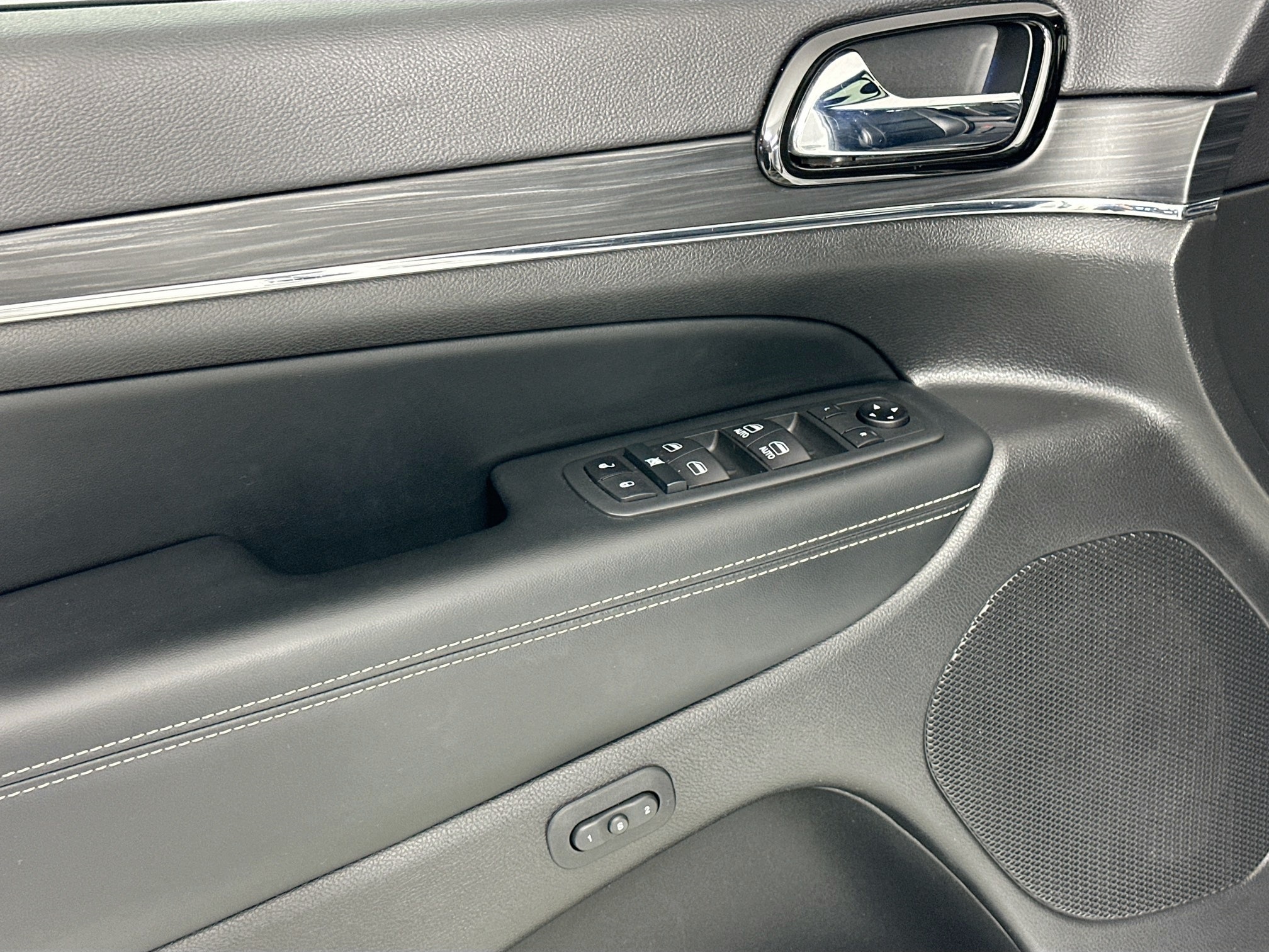 used 2021 Jeep Grand Cherokee car, priced at $34,999