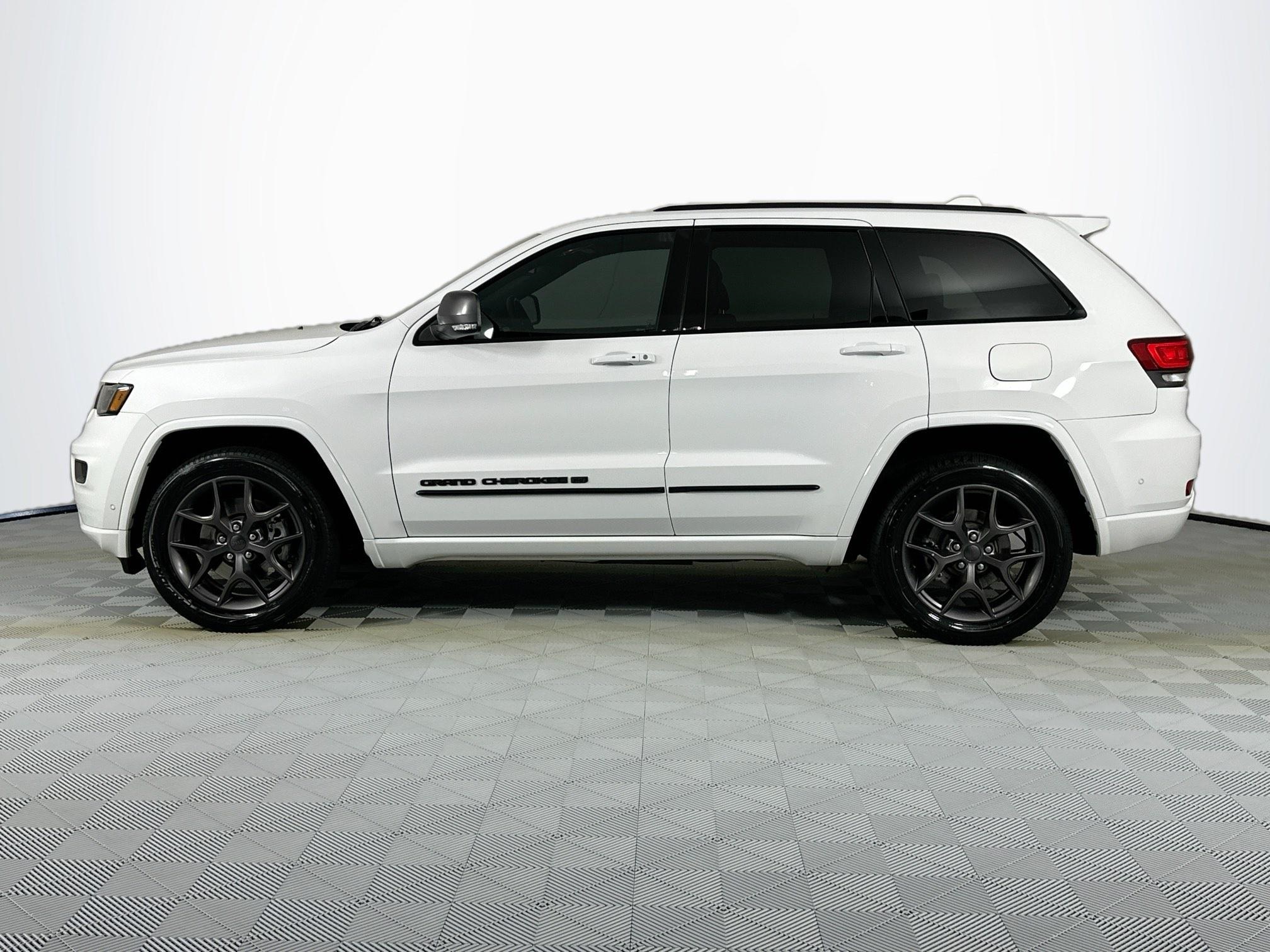 used 2021 Jeep Grand Cherokee car, priced at $34,999