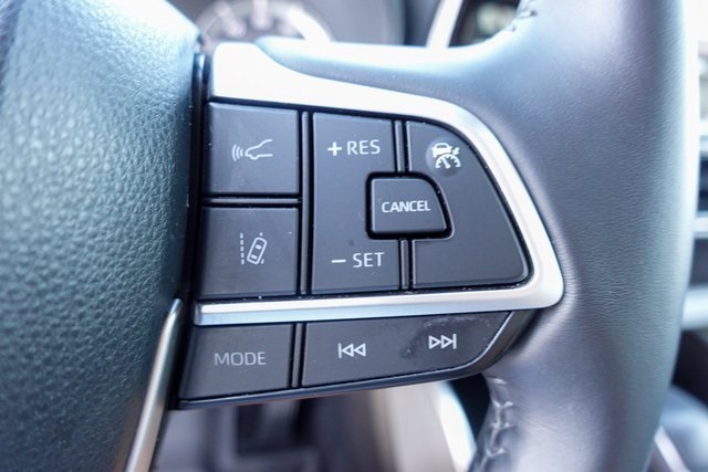 used 2022 Toyota Highlander car, priced at $32,622