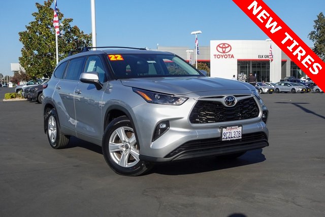 used 2022 Toyota Highlander car, priced at $32,622