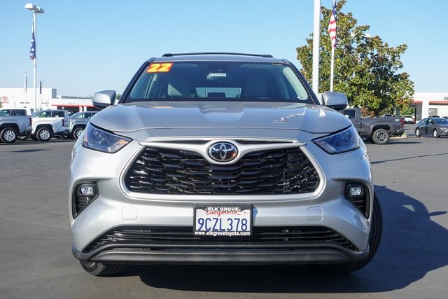 used 2022 Toyota Highlander car, priced at $32,622