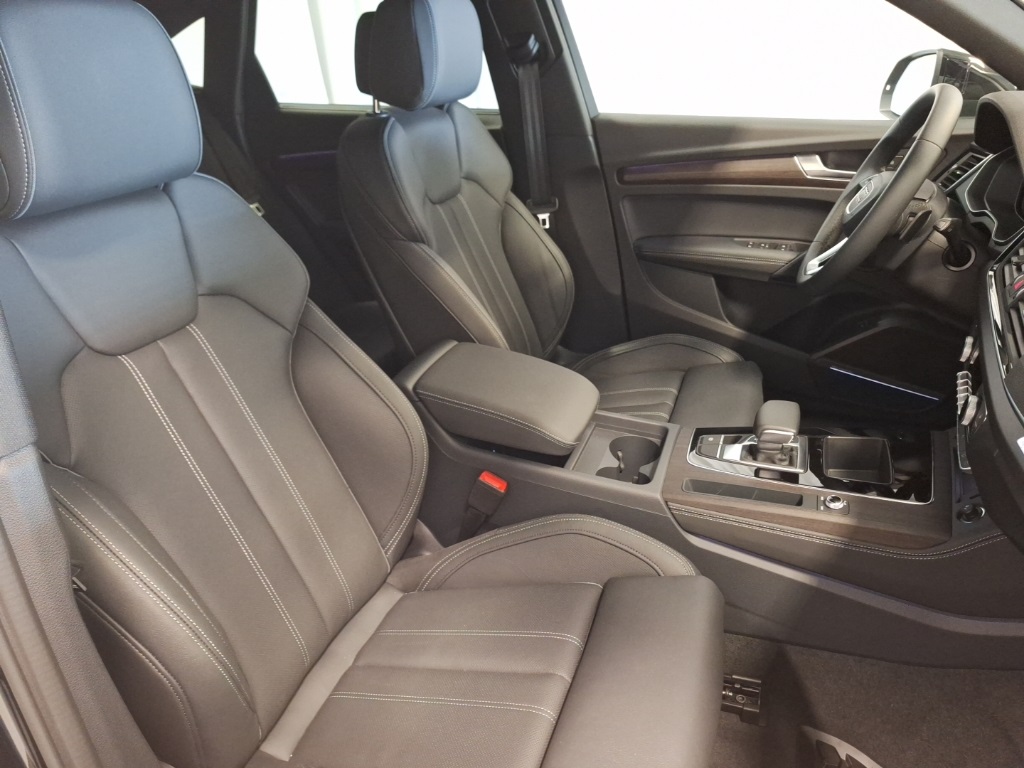 used 2025 Audi Q5 car, priced at $50,987