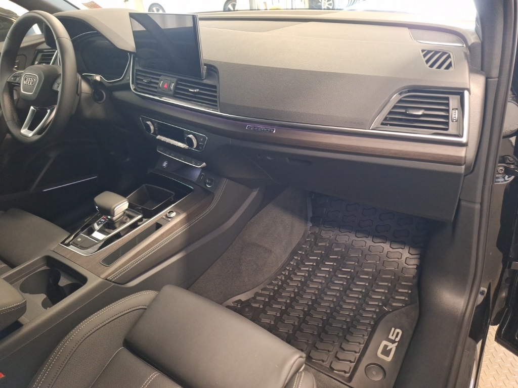 used 2025 Audi Q5 car, priced at $50,987