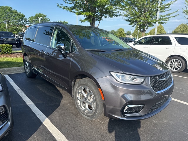 used 2023 Chrysler Pacifica car, priced at $38,348
