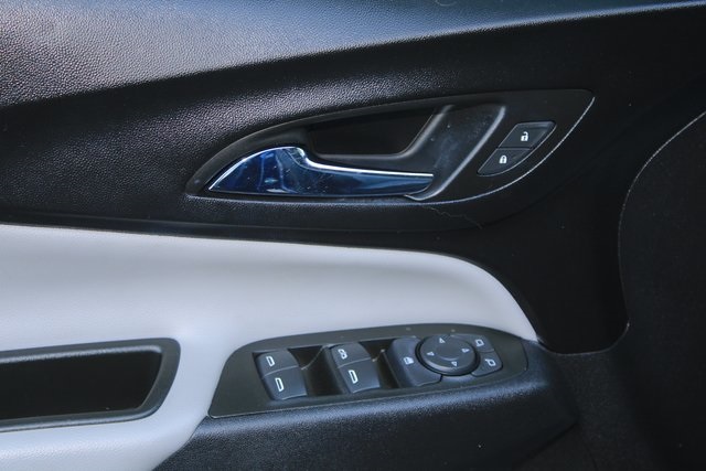 used 2022 Chevrolet Equinox car, priced at $17,509