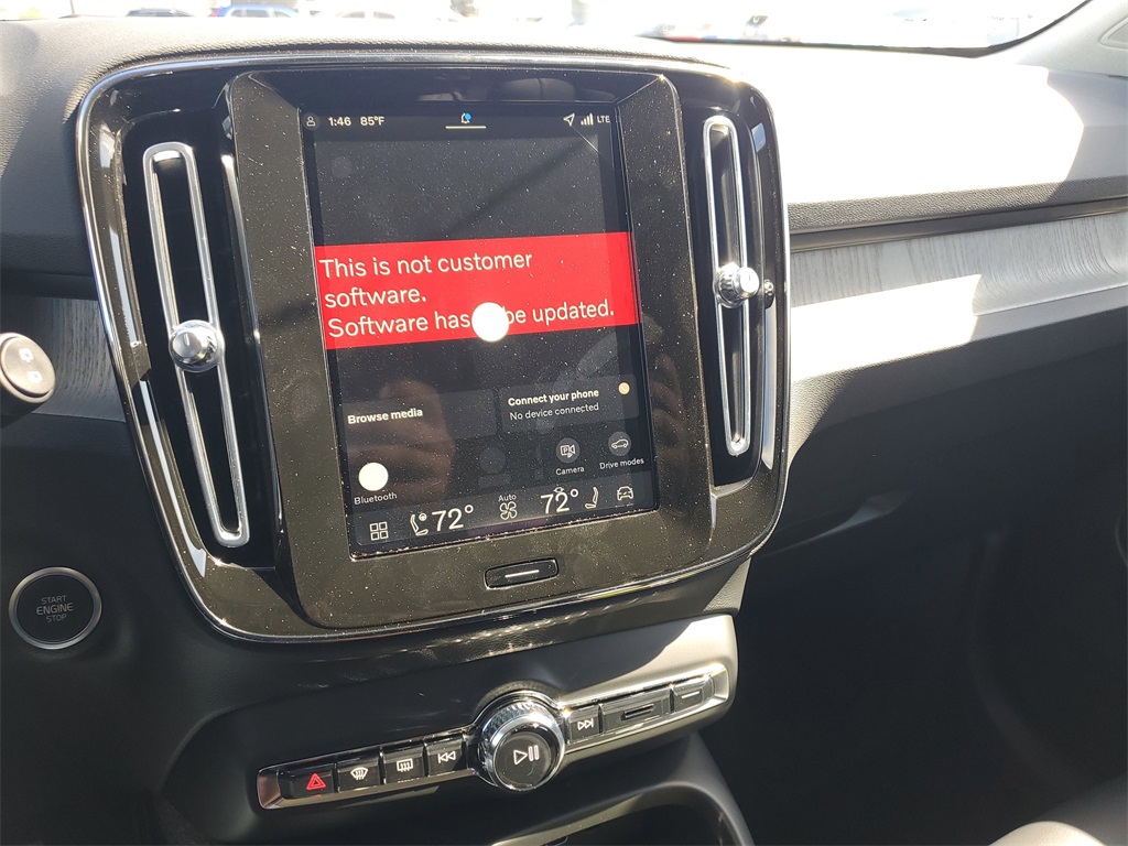 new 2026 Volvo XC40 car, priced at $42,495