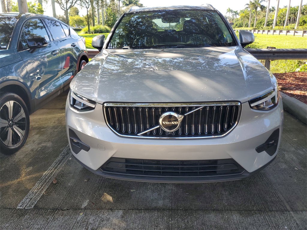 used 2023 Volvo XC40 car, priced at $30,895