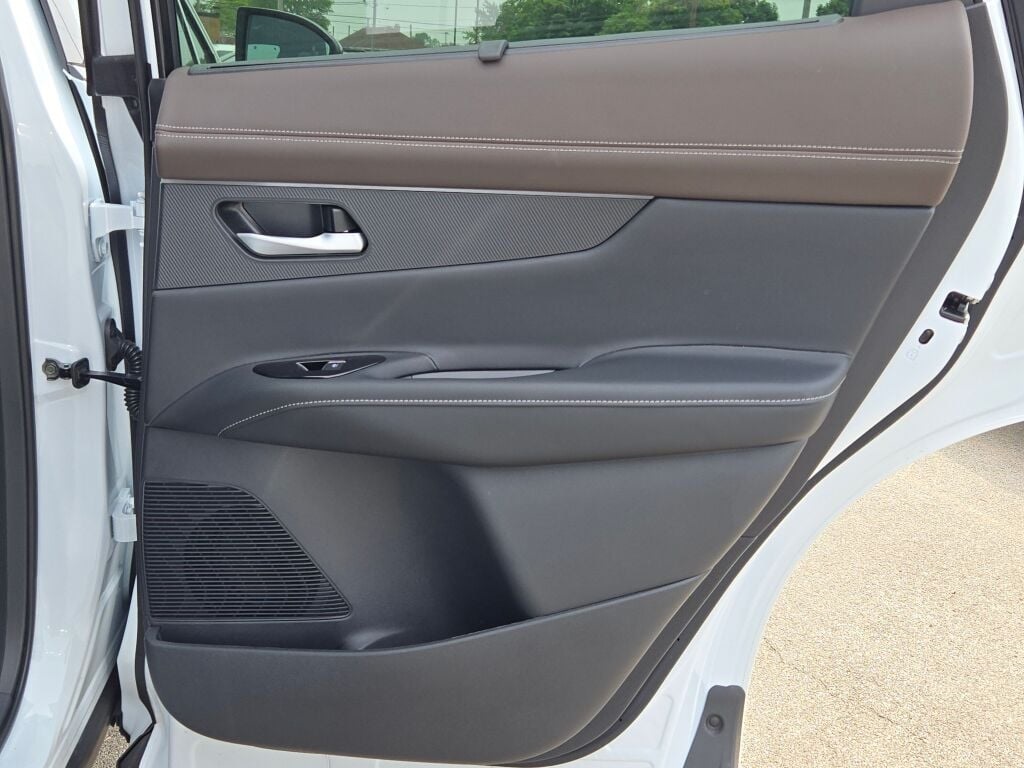 new 2025 Nissan Murano car, priced at $52,750