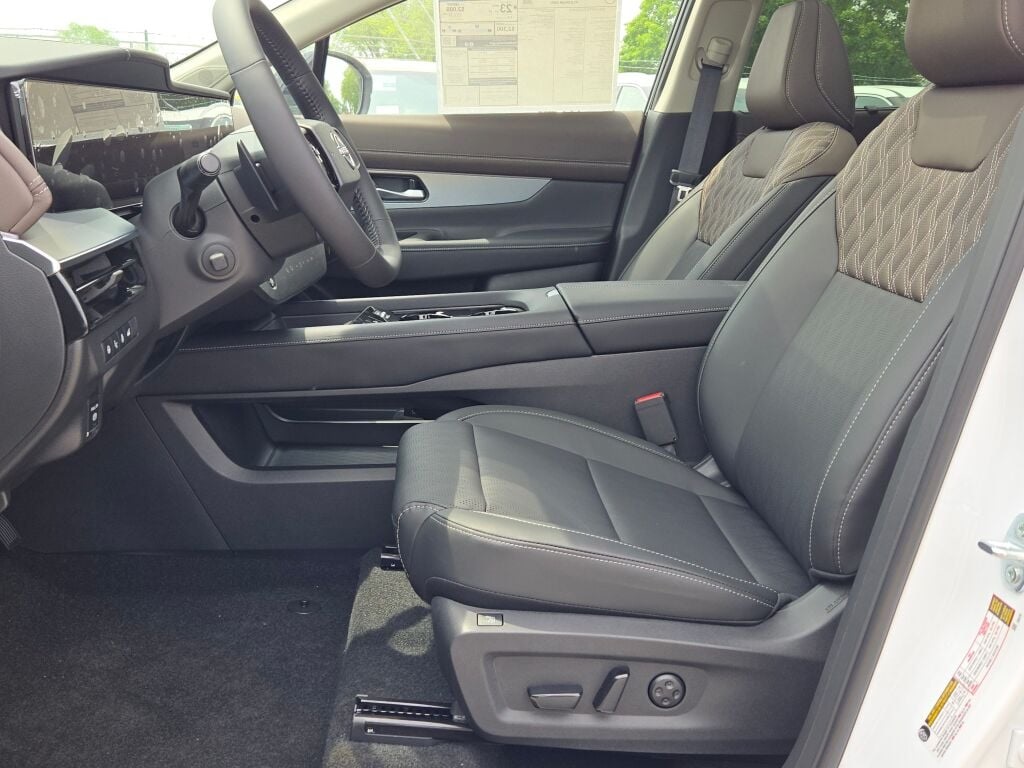 new 2025 Nissan Murano car, priced at $52,750
