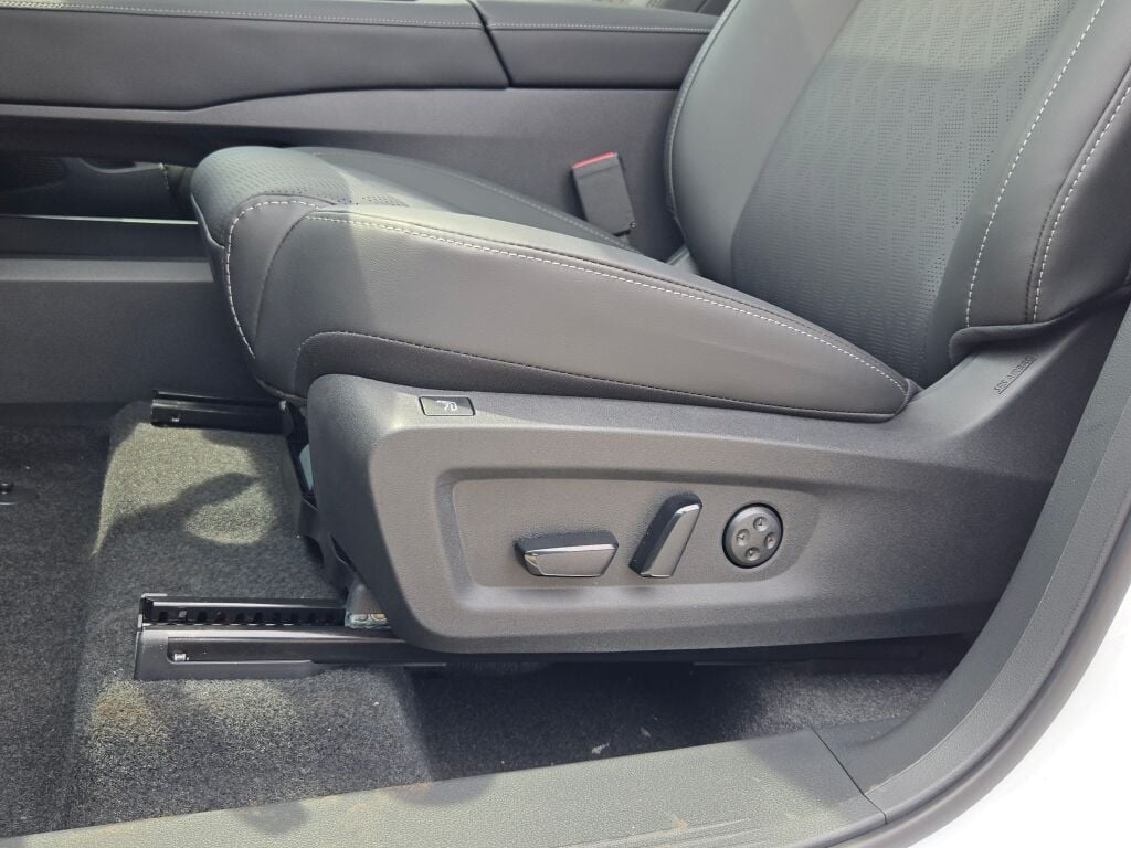 new 2025 Nissan Murano car, priced at $52,750