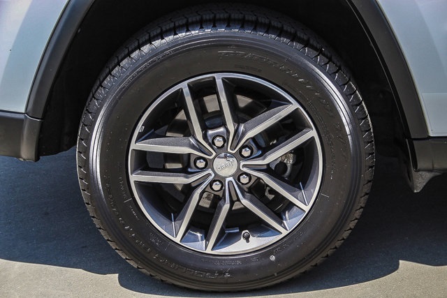 used 2018 Jeep Grand Cherokee car, priced at $15,992