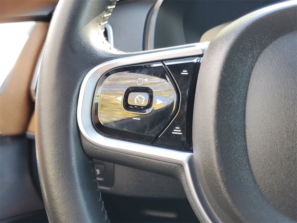 used 2018 Volvo XC90 car, priced at $29,495