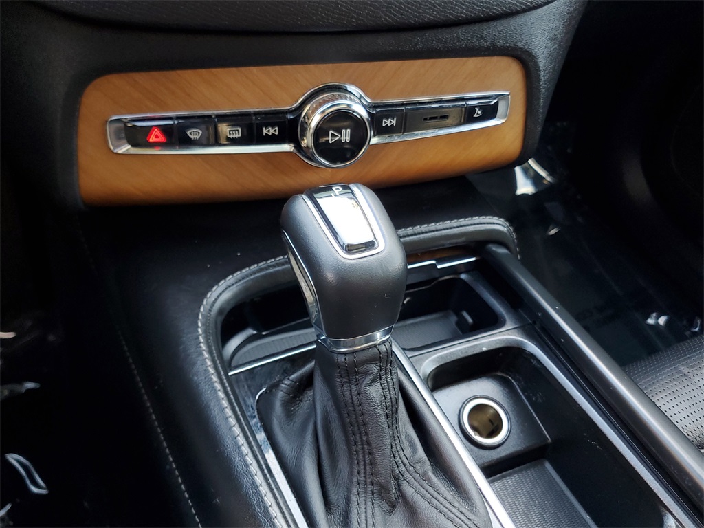 used 2018 Volvo XC90 car, priced at $29,495