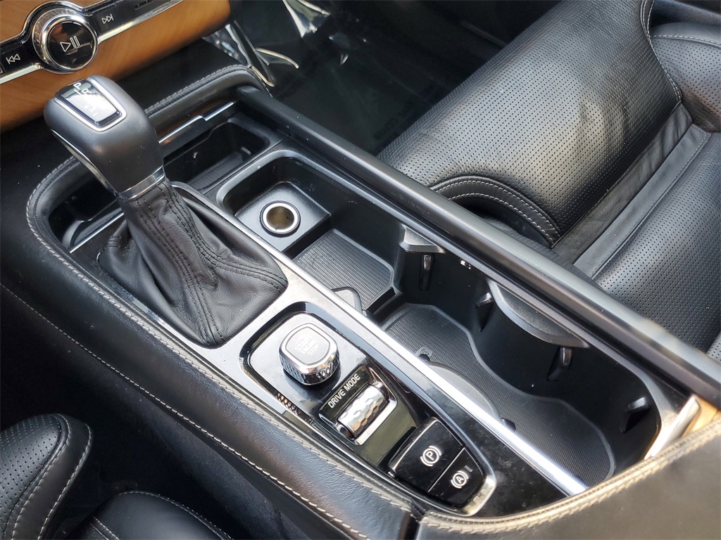 used 2018 Volvo XC90 car, priced at $29,495