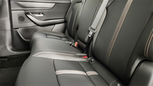 new 2025 Mazda CX-90 car, priced at $39,725