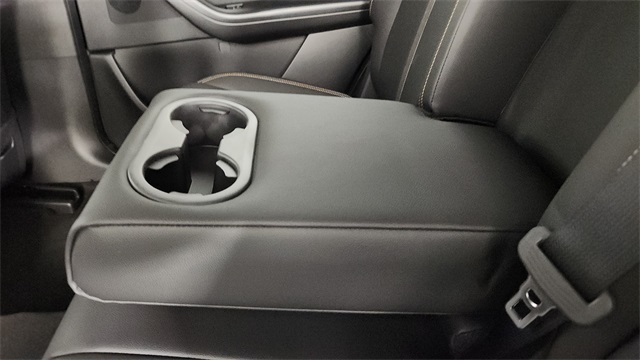 new 2025 Mazda CX-90 car, priced at $39,725