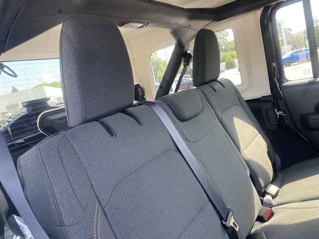 new 2025 Jeep Wrangler car, priced at $40,528