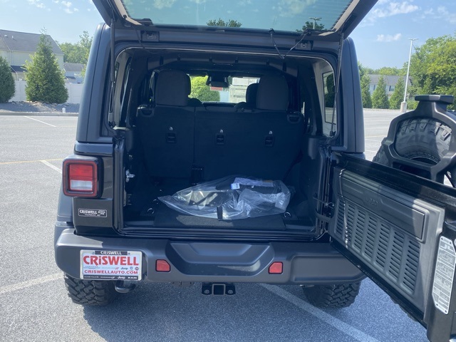 new 2025 Jeep Wrangler car, priced at $40,528