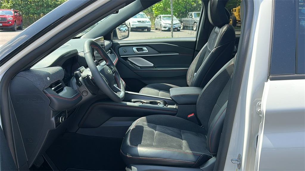 used 2025 Ford Explorer car, priced at $51,690