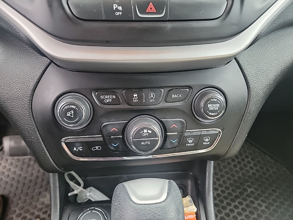 used 2016 Jeep Cherokee car, priced at $15,000