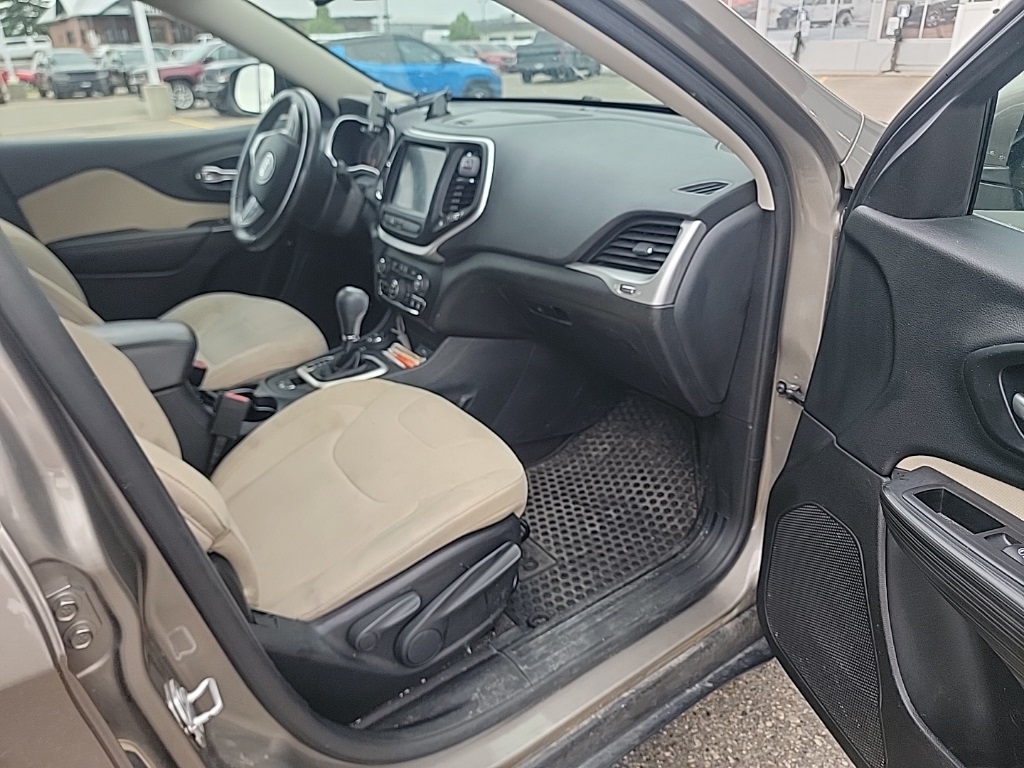 used 2016 Jeep Cherokee car, priced at $15,000