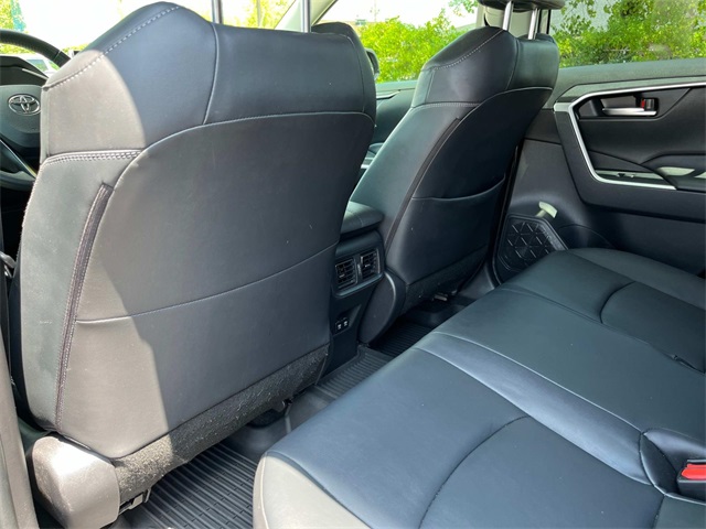 used 2020 Toyota RAV4 car, priced at $26,989