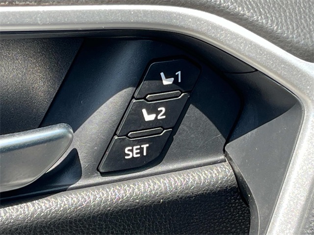 used 2020 Toyota RAV4 car, priced at $26,989