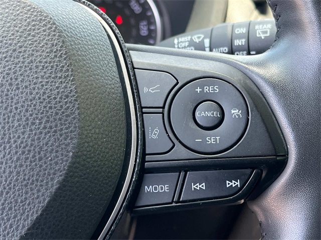 used 2020 Toyota RAV4 car, priced at $26,989