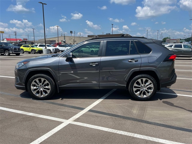 used 2020 Toyota RAV4 car, priced at $26,989