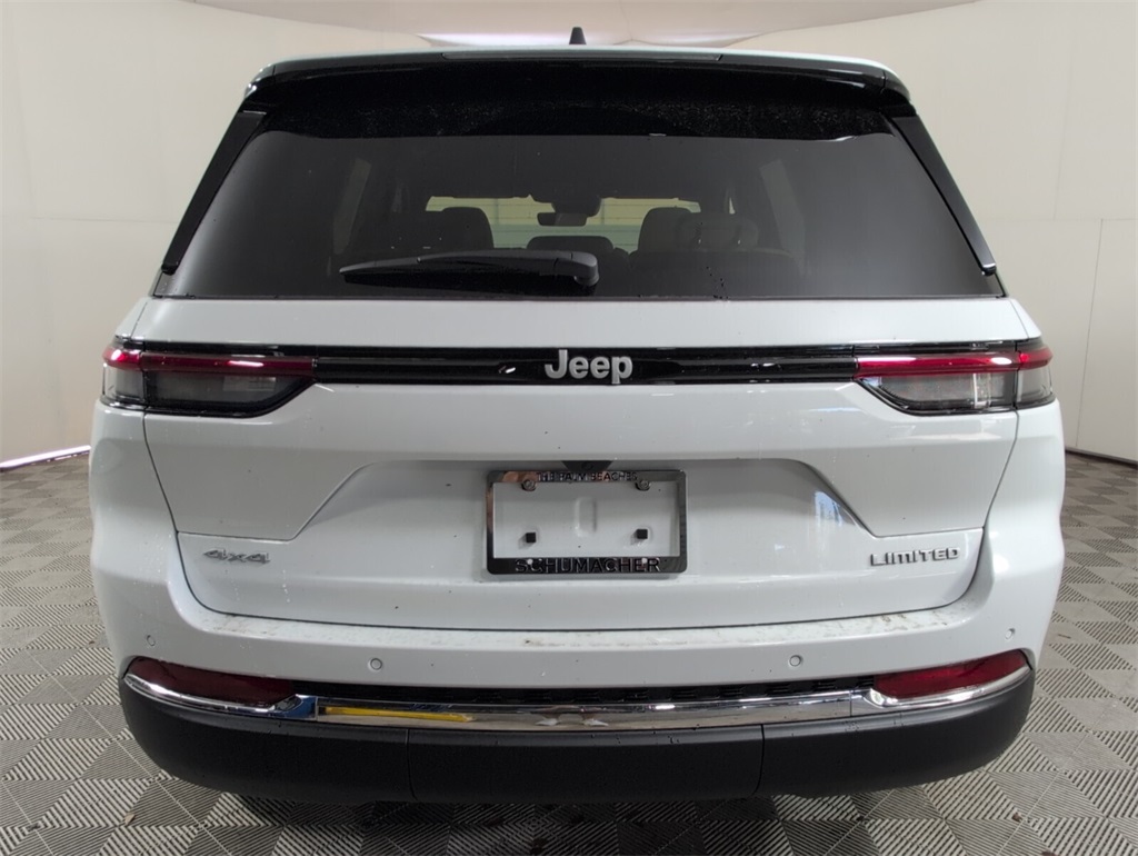new 2025 Jeep Grand Cherokee car, priced at $41,865