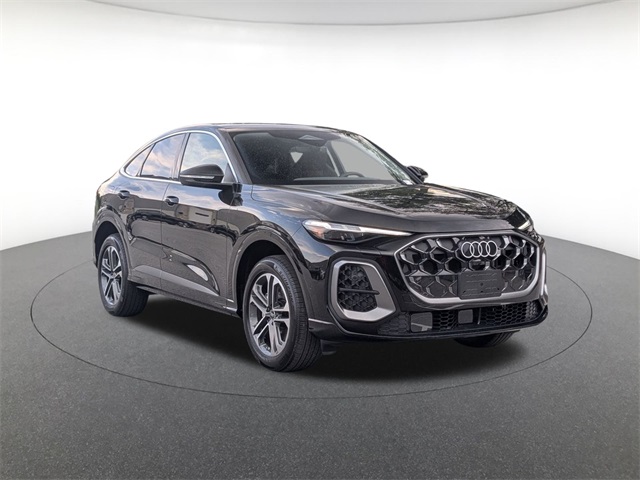 new 2025 Audi Q5 car, priced at $59,600