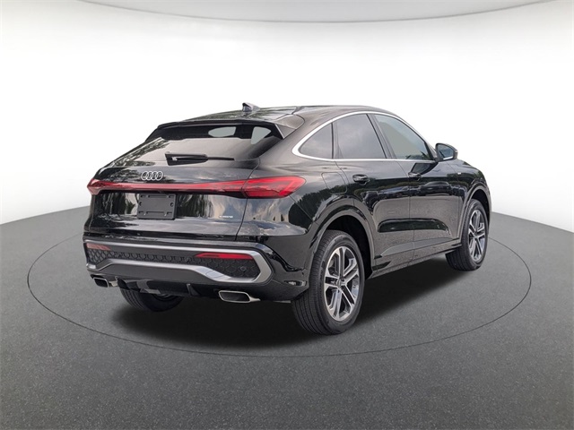 new 2025 Audi Q5 car, priced at $59,600