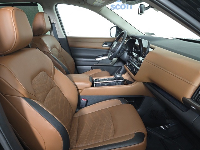 used 2023 Nissan Pathfinder car, priced at $36,433