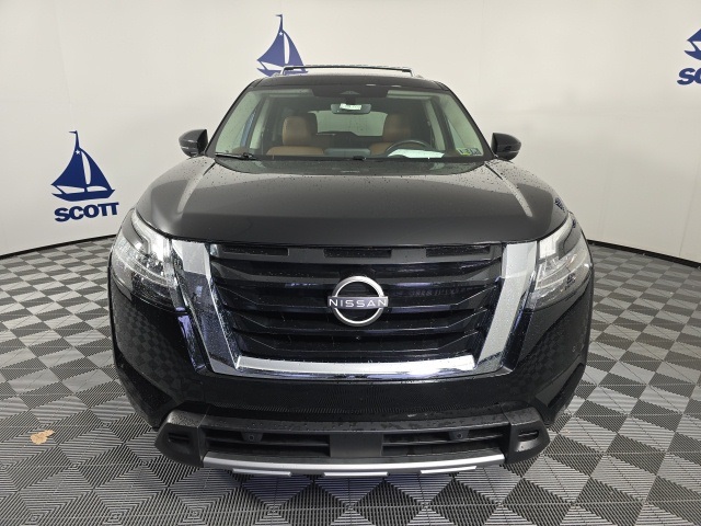used 2023 Nissan Pathfinder car, priced at $36,433