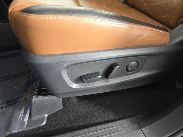 used 2023 Nissan Pathfinder car, priced at $36,433