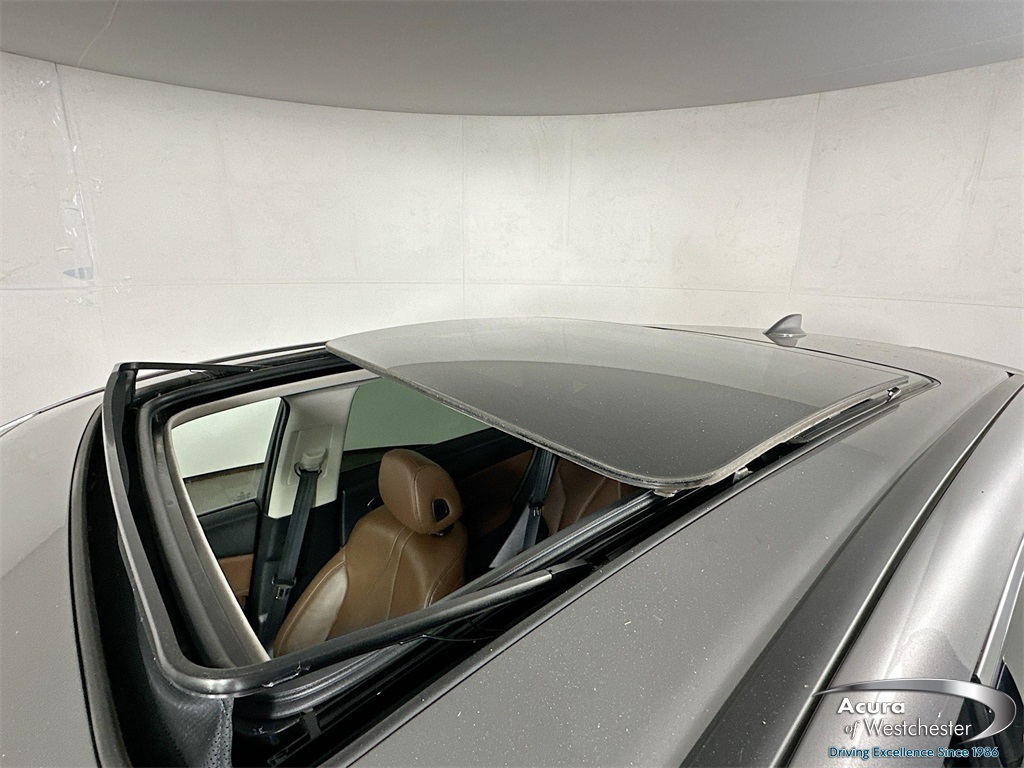 used 2023 Acura RDX car, priced at $35,999