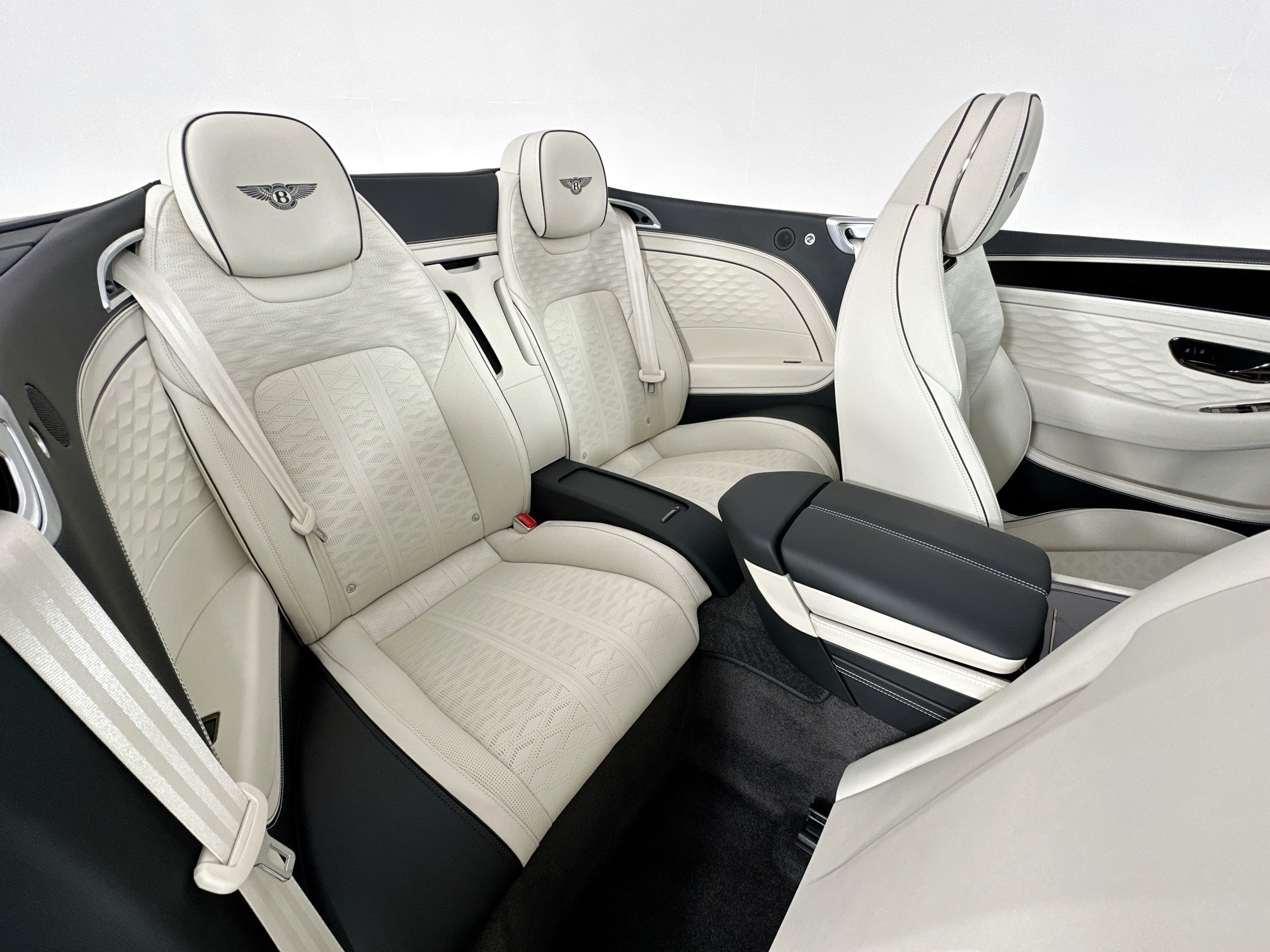 new 2026 Bentley Continental GTC car