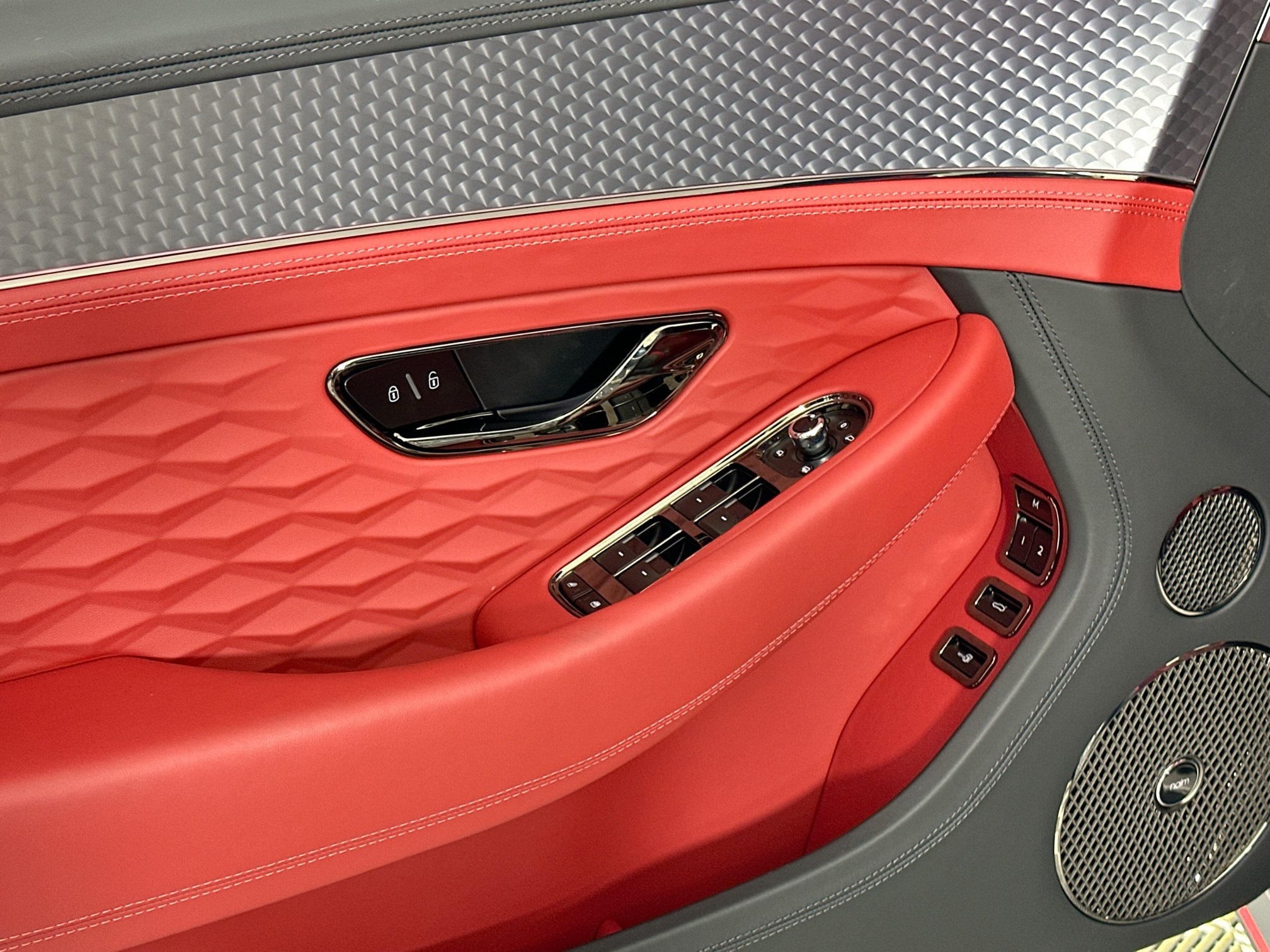 new 2025 Bentley Continental GT car