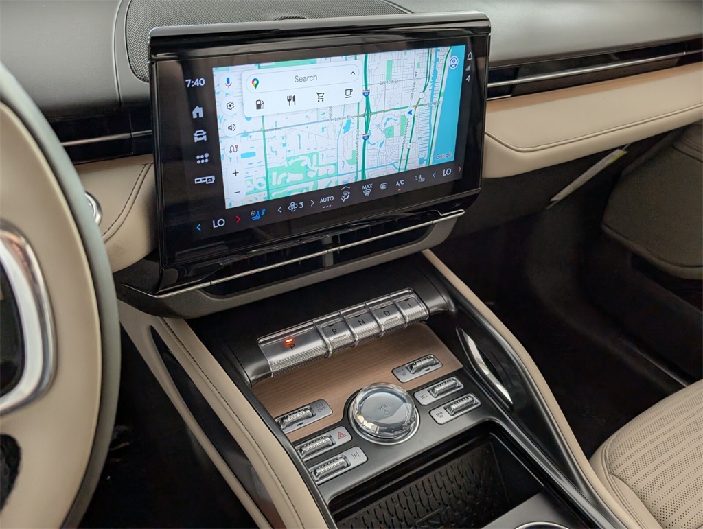 new 2025 Lincoln Nautilus car, priced at $62,424