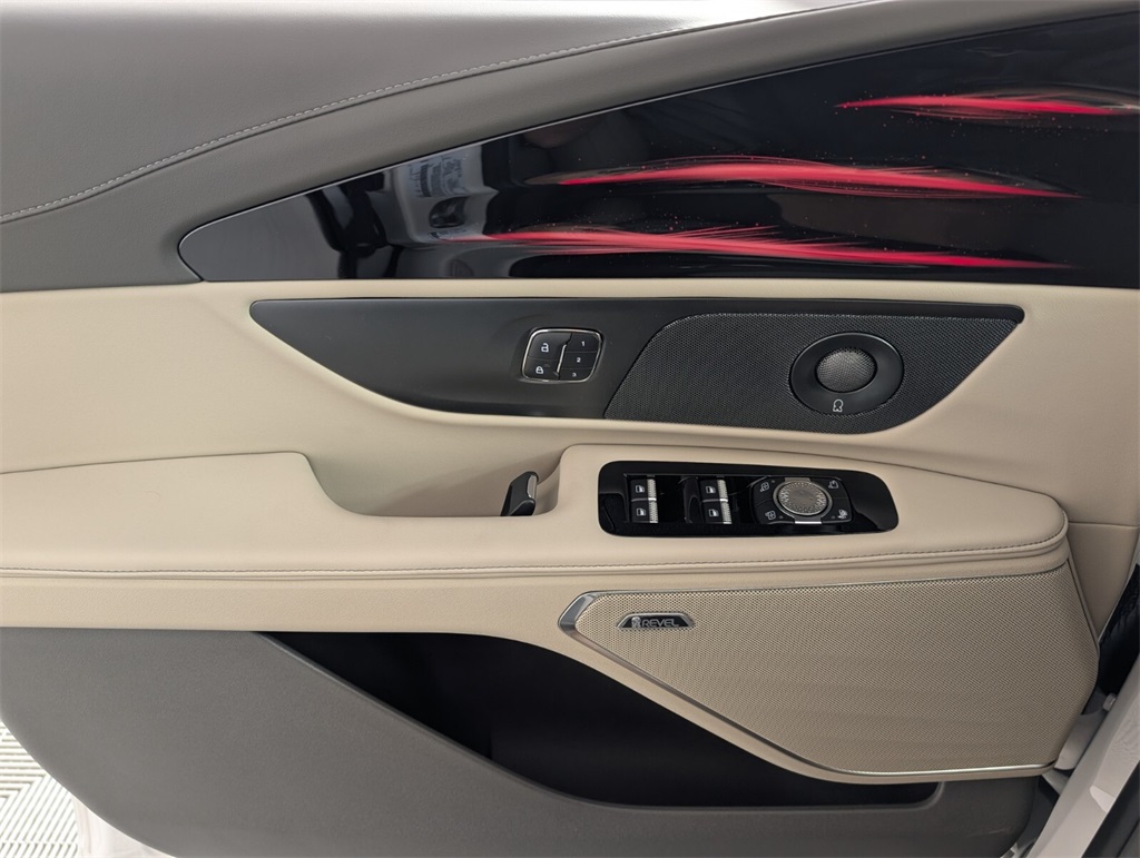 new 2025 Lincoln Nautilus car, priced at $62,424