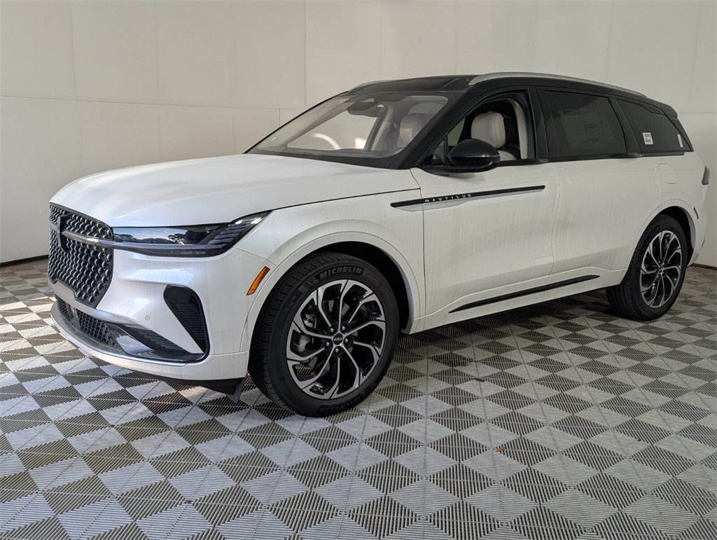 new 2025 Lincoln Nautilus car, priced at $62,424