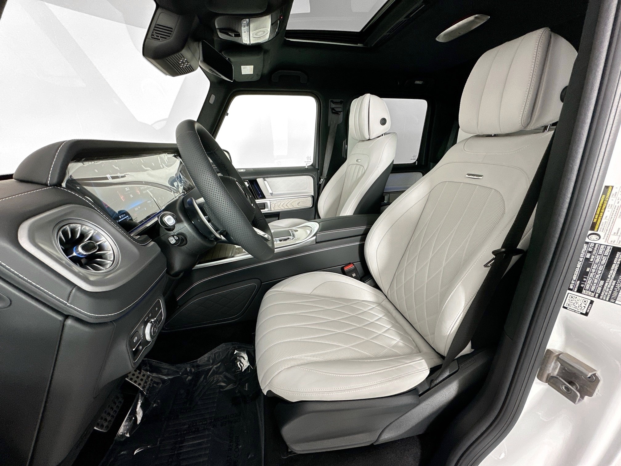 used 2025 Mercedes-Benz G-Class car, priced at $259,998