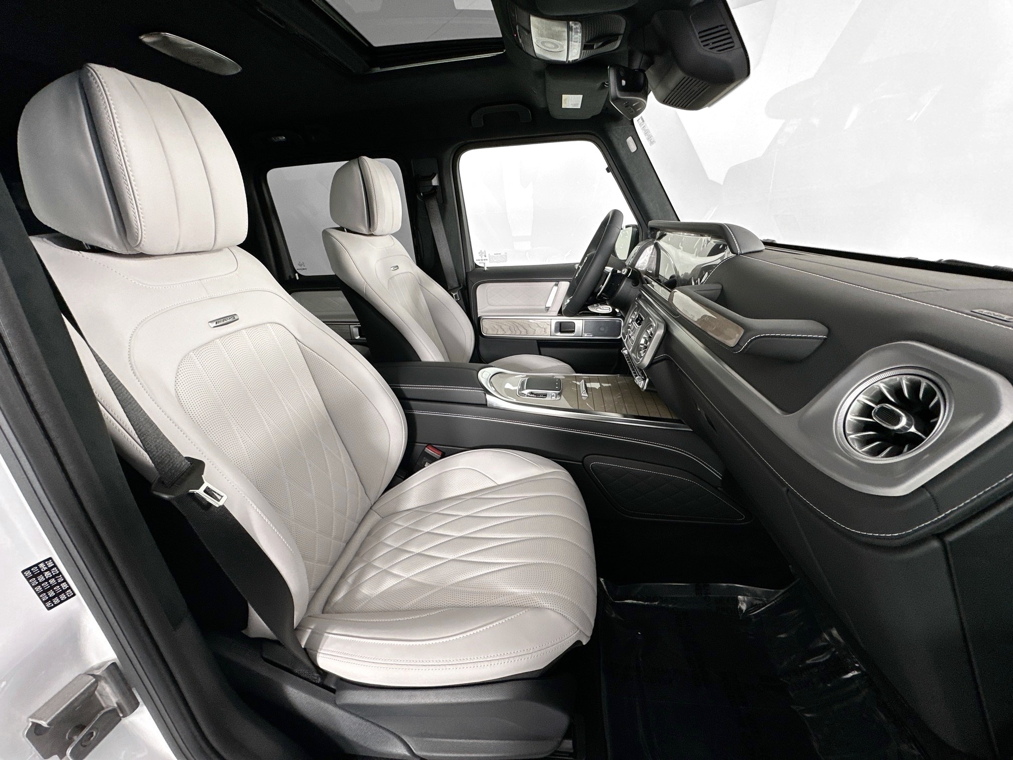 used 2025 Mercedes-Benz G-Class car, priced at $259,998