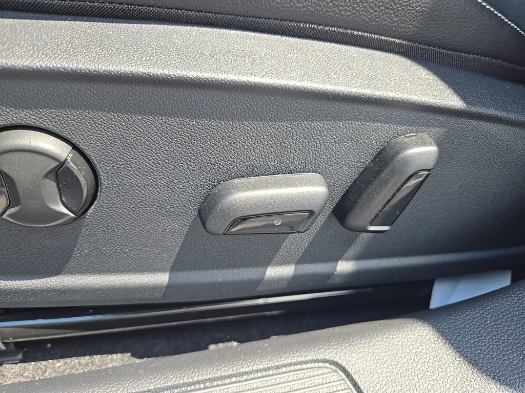 new 2025 Volkswagen Jetta car, priced at $27,515