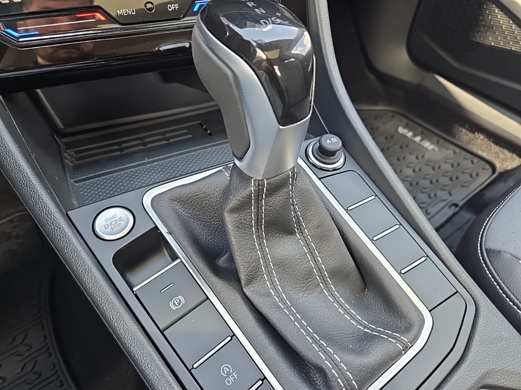 new 2025 Volkswagen Jetta car, priced at $27,515