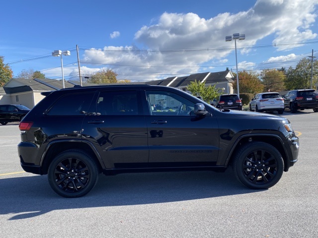 used 2022 Jeep Grand Cherokee WK car, priced at $25,440