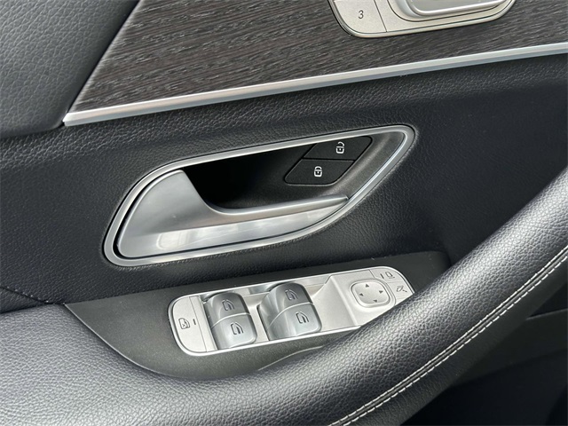 used 2022 Mercedes-Benz GLE car, priced at $56,991
