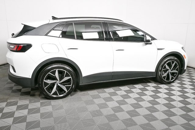 new 2025 Volkswagen ID.4 car, priced at $53,806