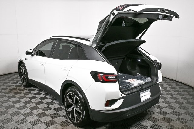 new 2025 Volkswagen ID.4 car, priced at $53,806