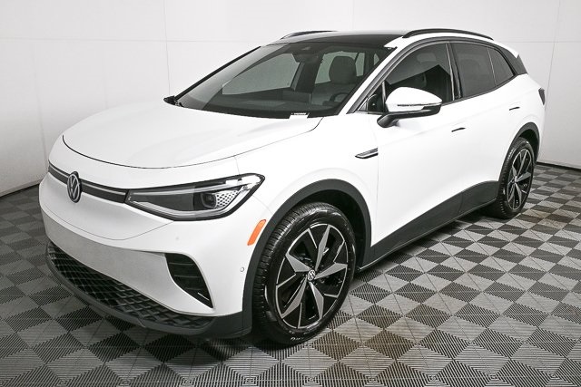 new 2025 Volkswagen ID.4 car, priced at $53,806